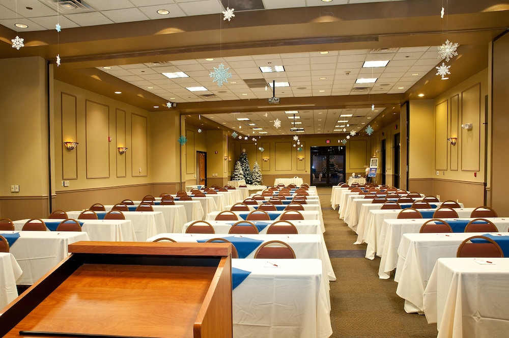 The Lodge At Cliff Castle Casino 24/34