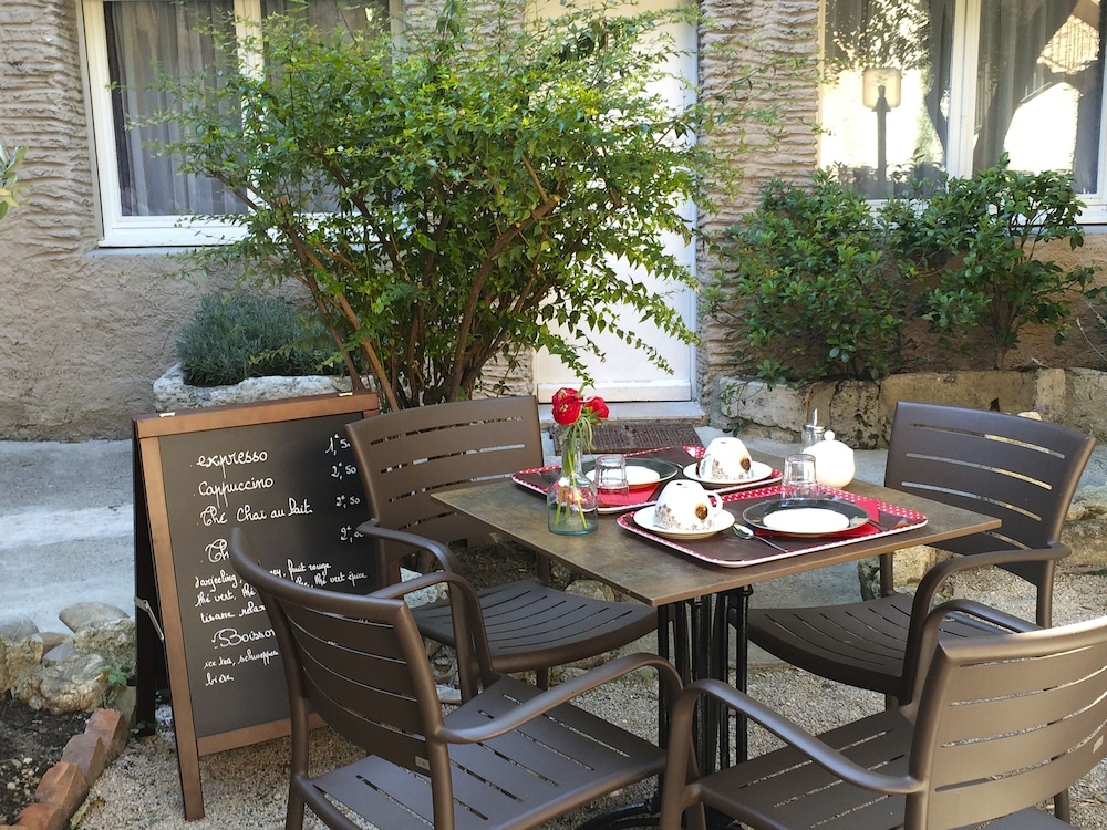 Le Magnan Hotel 36/67