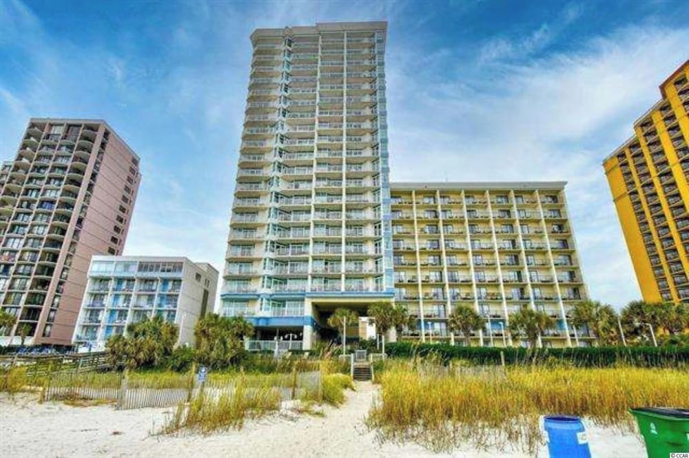 Carolinian Beach Resort in Myrtle Beach by Vacasa 16/50