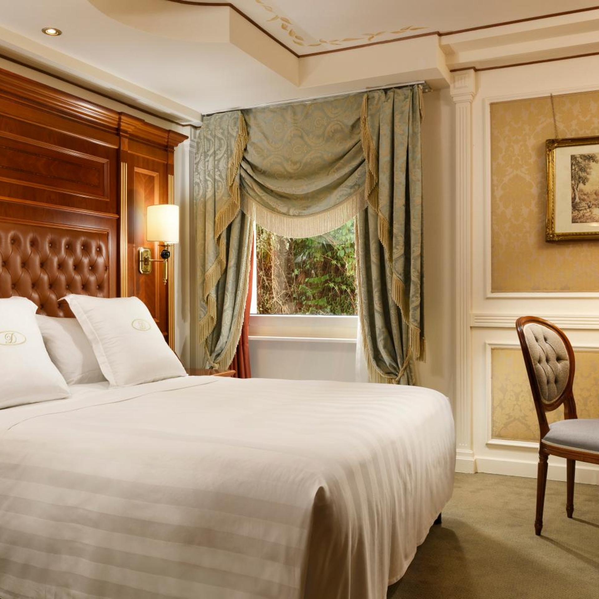 CLASSIC, DOUBLE OR TWIN BED