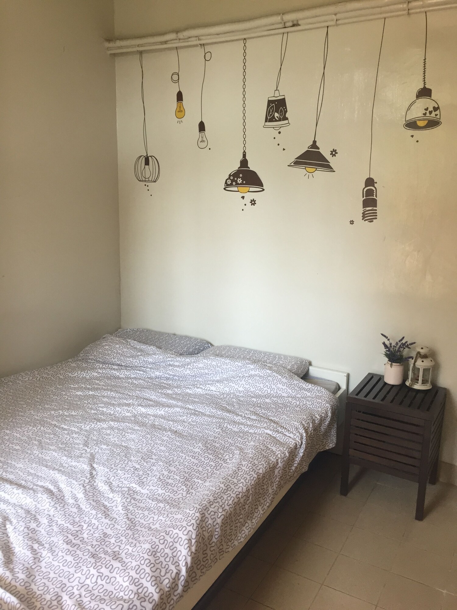 ROOM, DOUBLE BED