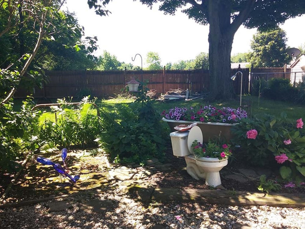 Oasis Bed and Breakfast 30/37