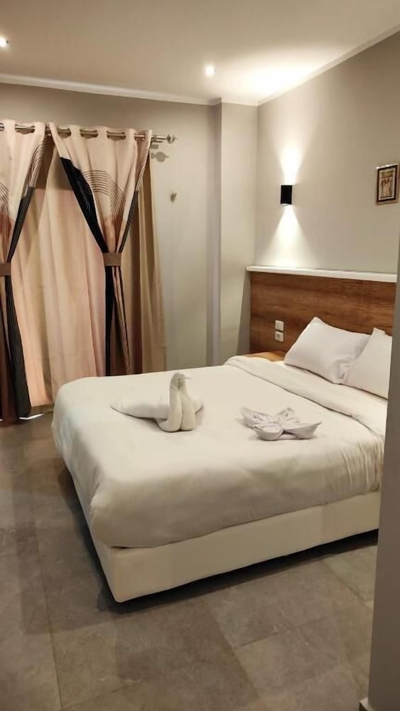 Magic Beach Hotel 8/50
