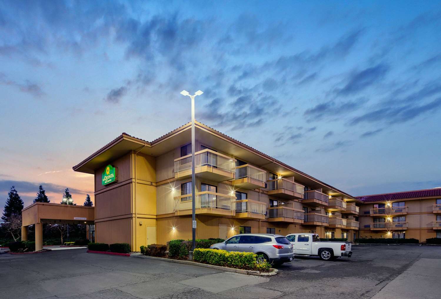 La Quinta Inn & Suites by Wyndham Oakland - Hayward 31/34