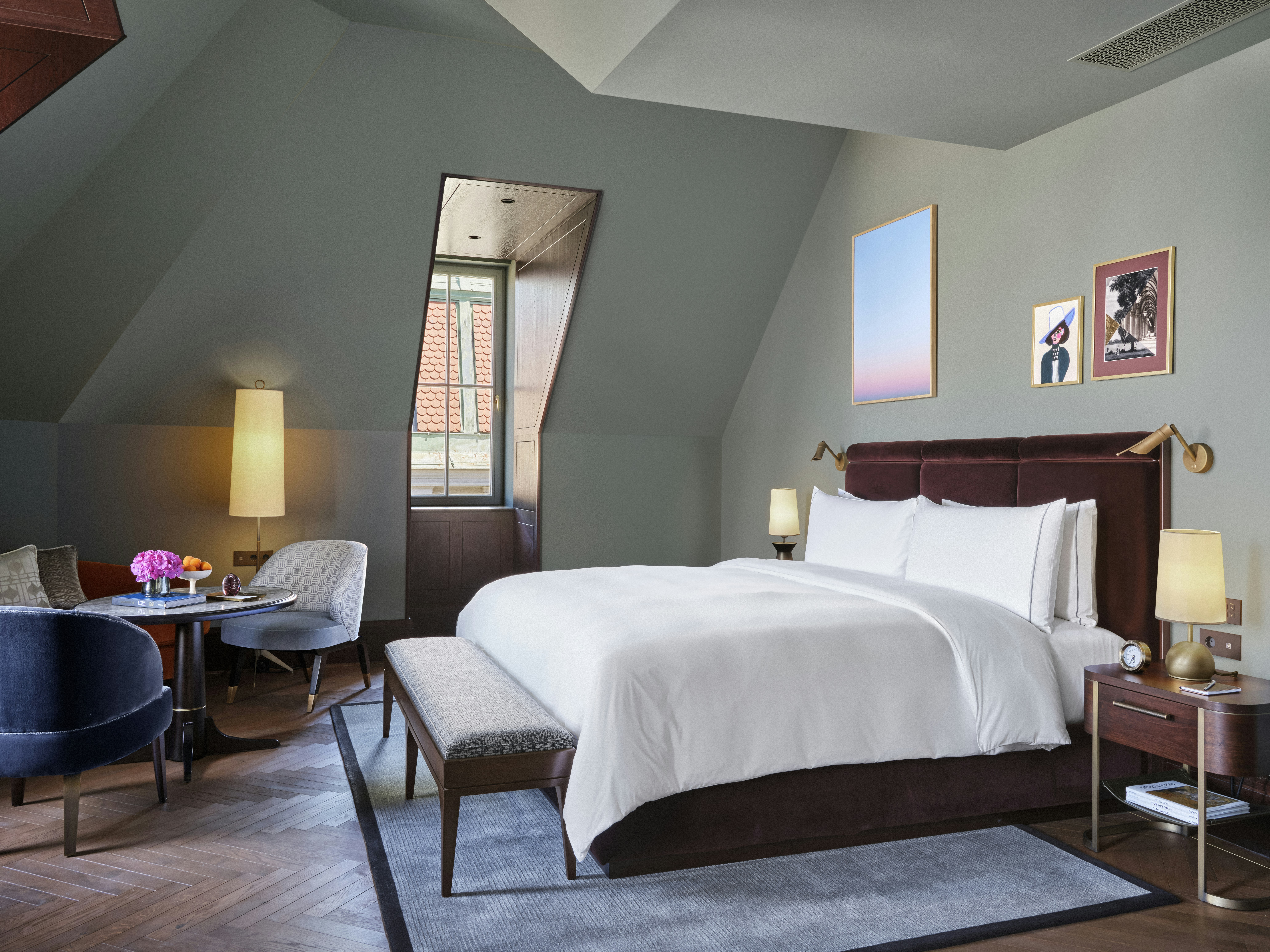 Rosewood Vienna 14/50