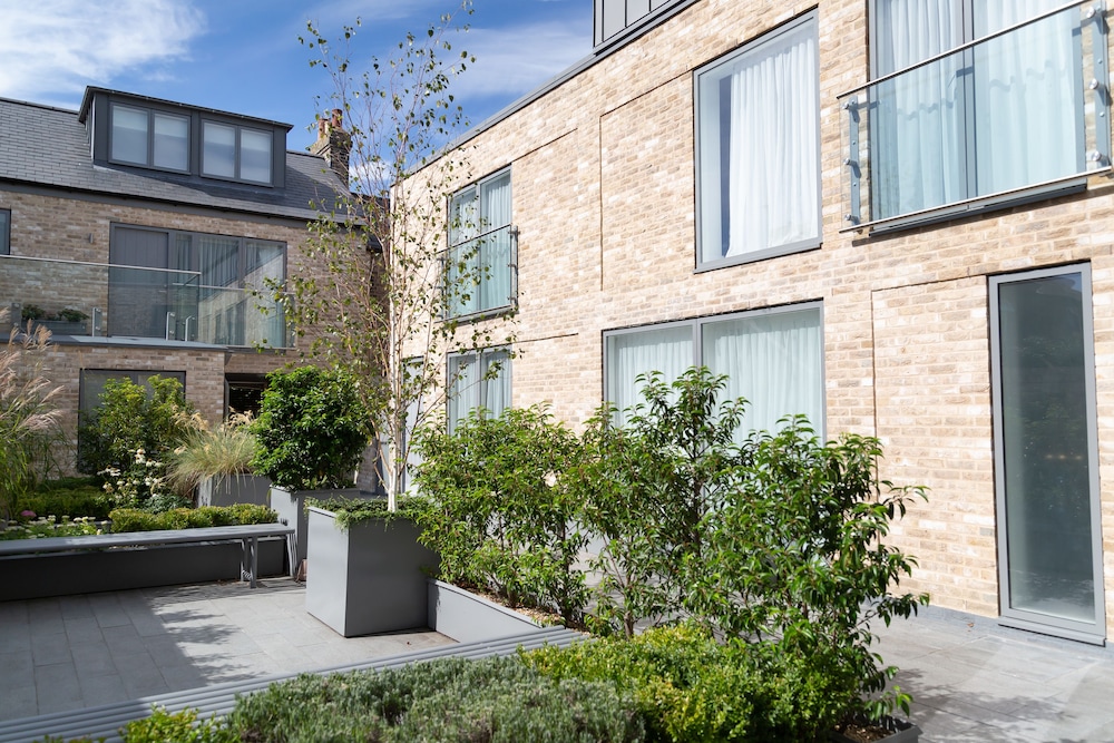 Citystay-Midsummer Mews 20/23