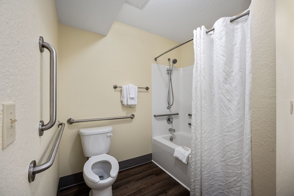 Affordable Suites of America Quantico 43/46