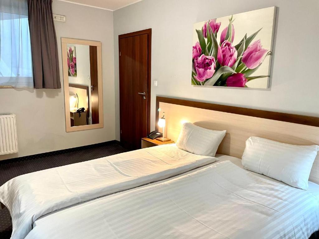 Economy, Double Bed