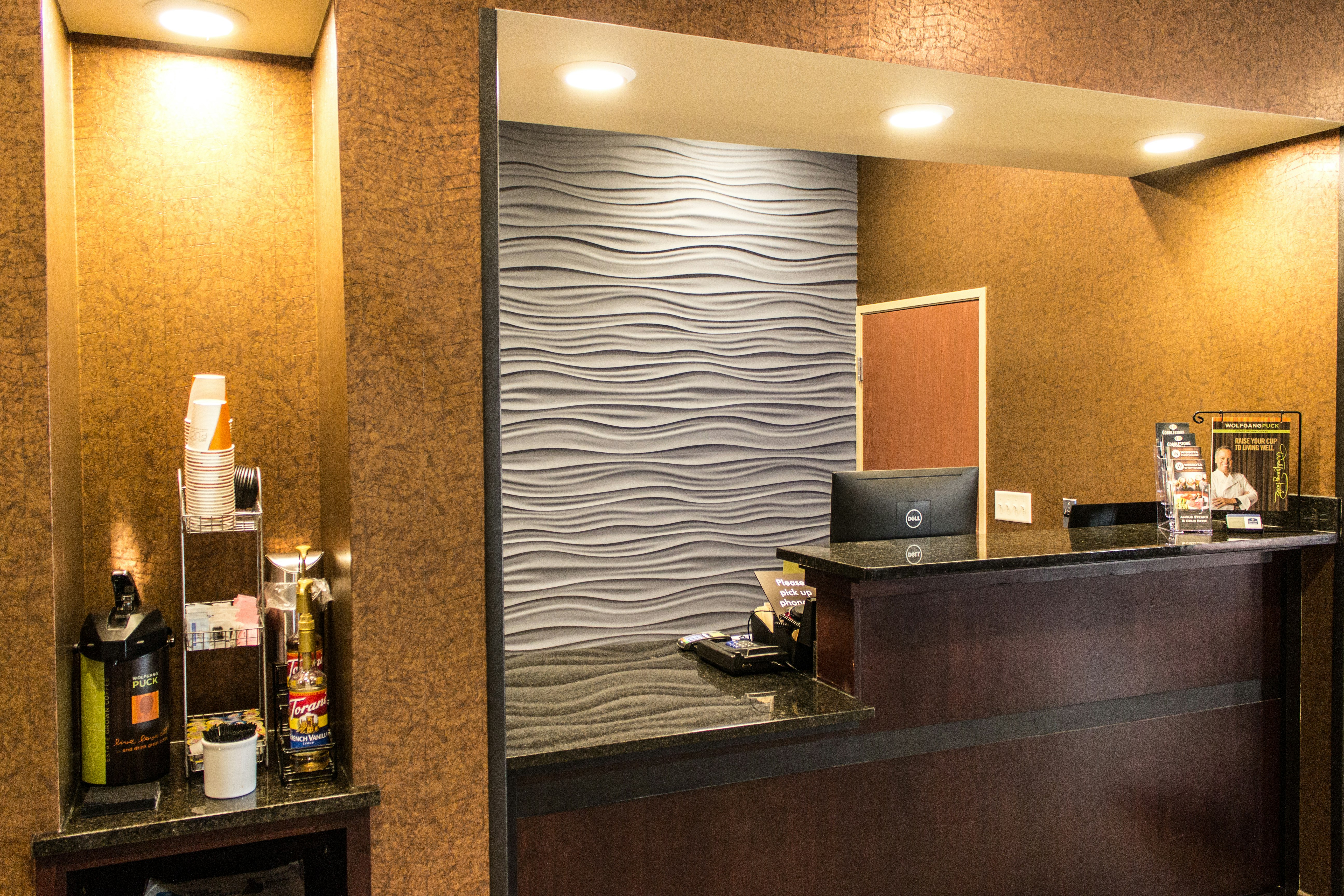 Cobblestone Hotel & Suites - Chippewa Falls 7/49
