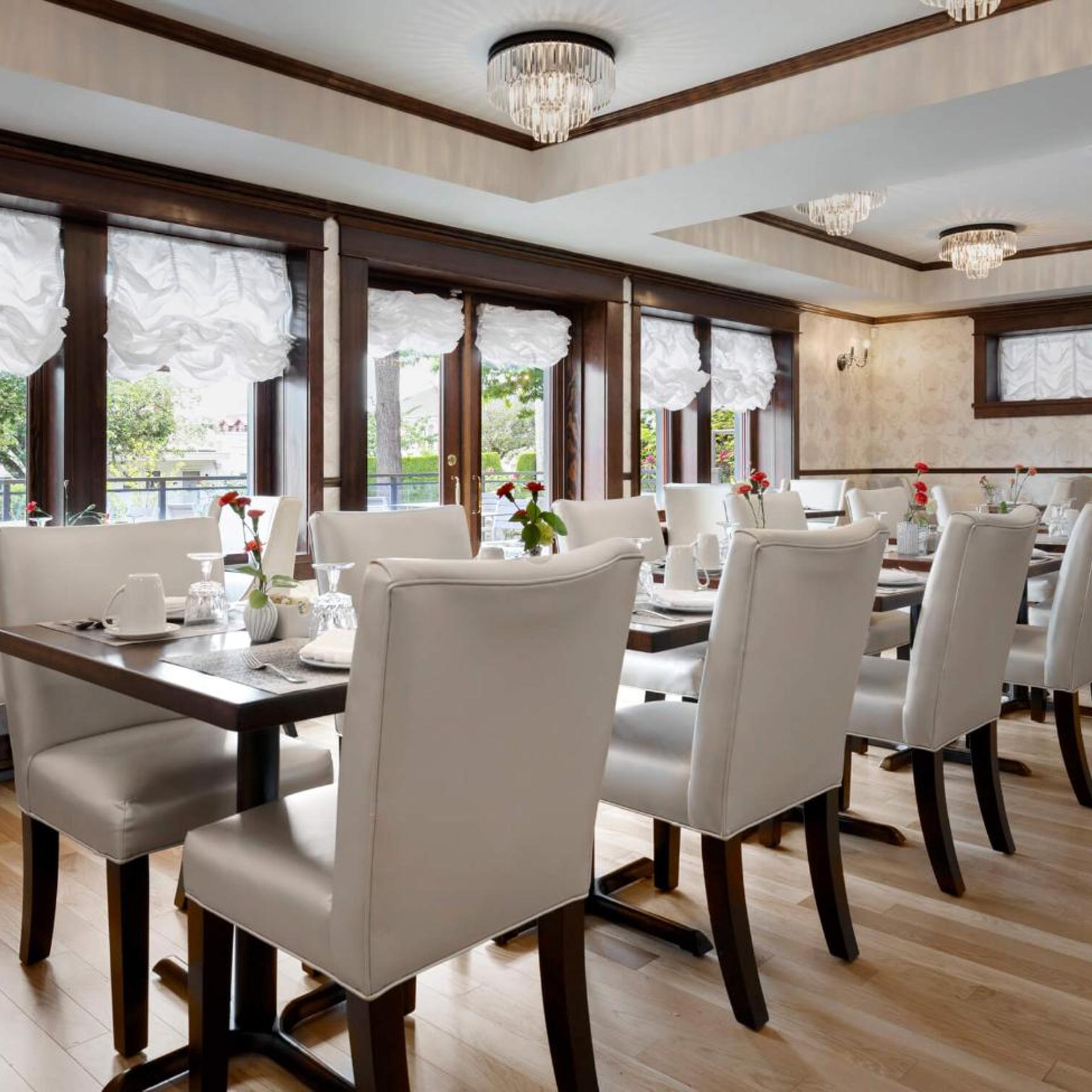 Abigail S Hotel 49/59