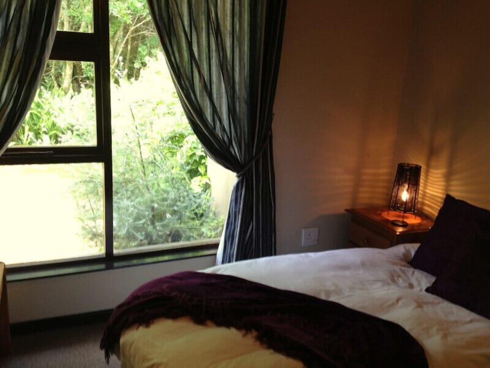 3 BEDROOMS, APARTMENT