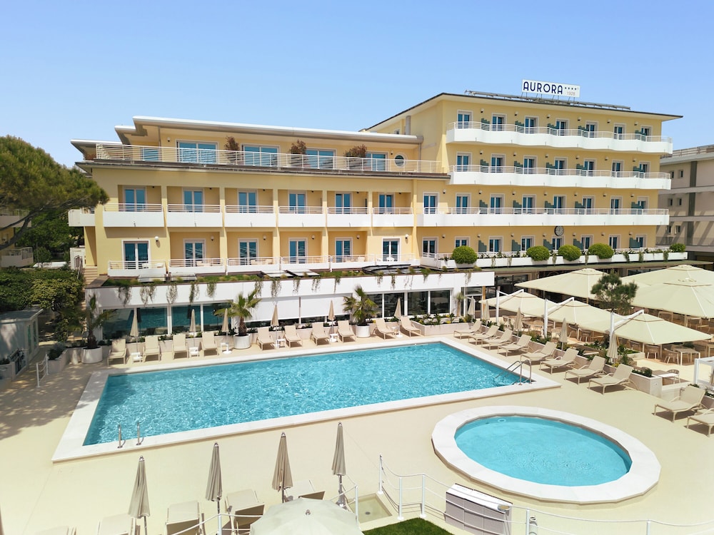 Hotel Aurora 2/50