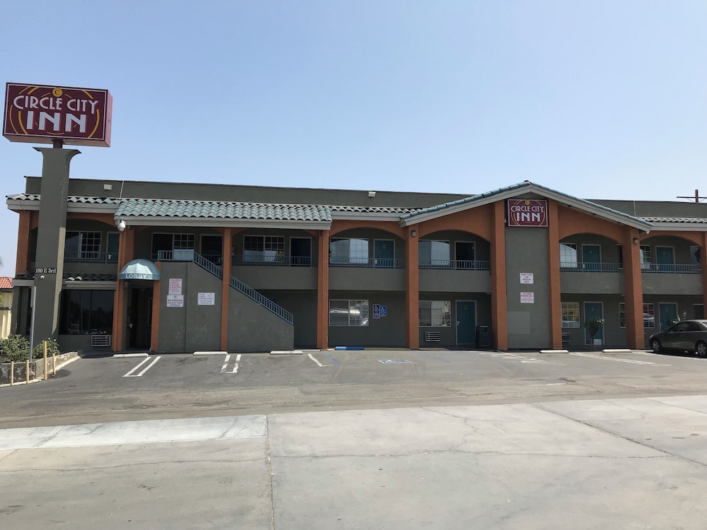 Americas Best Value Inn Corona 3/46