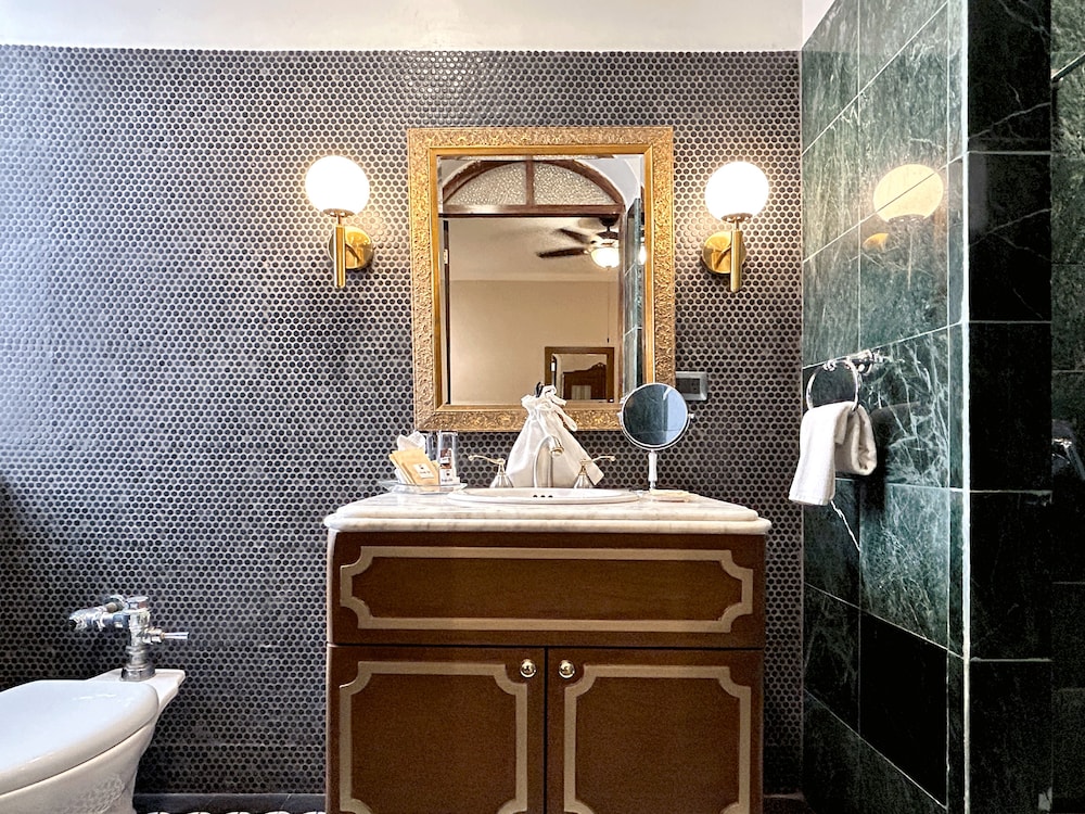 Casa Lucia Hotel Boutique 54/55