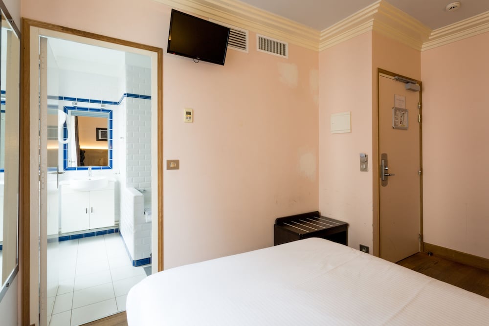 Hotel Eiffel XV 22/45