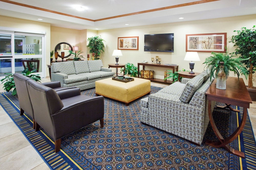 Candlewood Suites Columbus Fort Benning 49/75