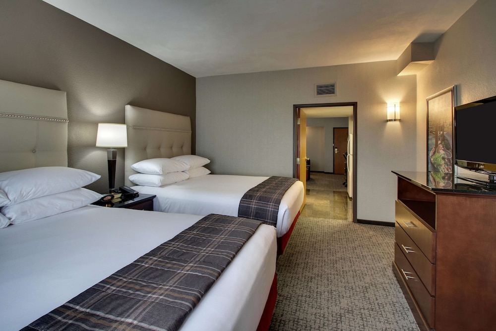 2 ROOMS, SUITE, 2 QUEEN BEDS, SOFA