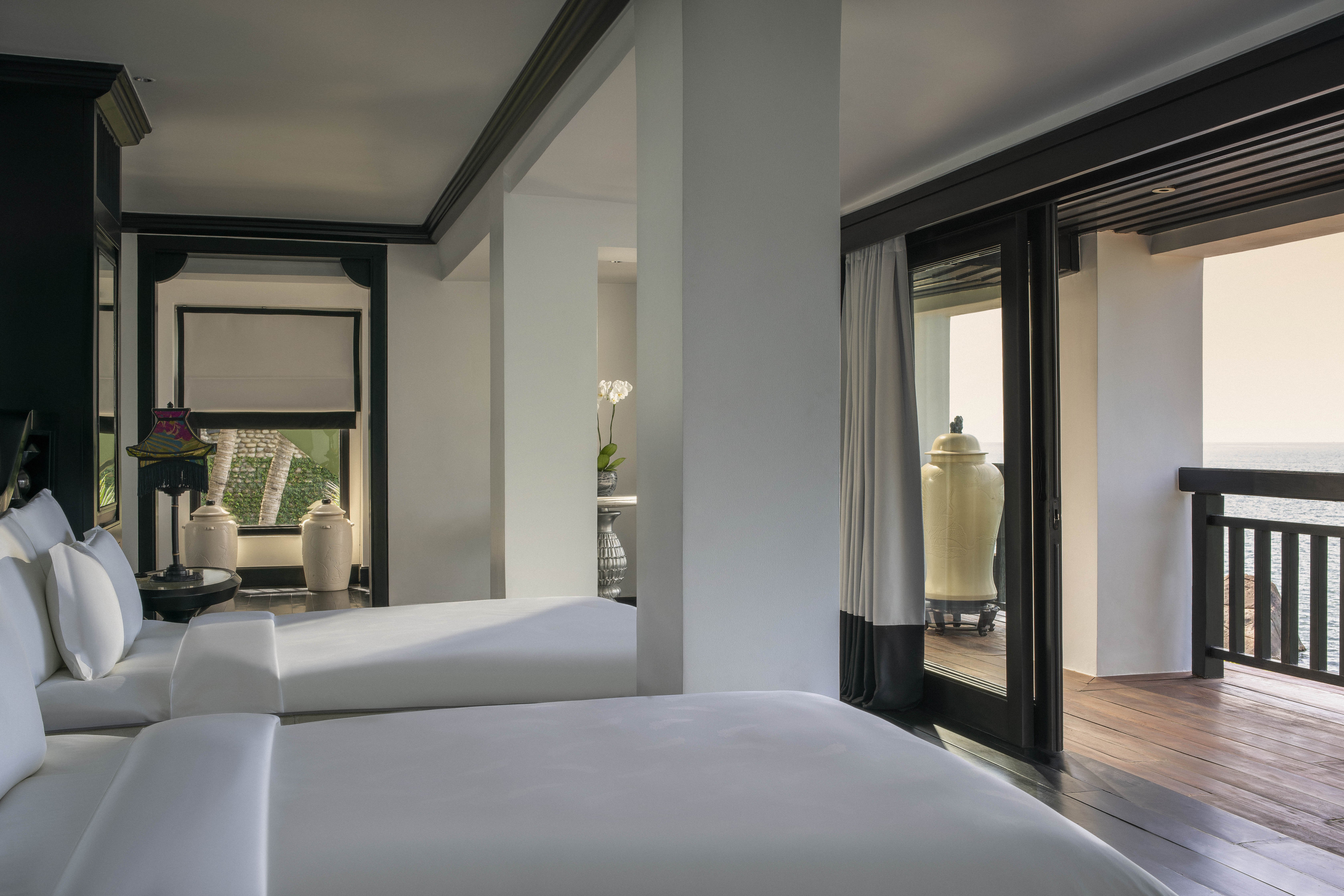 2 Bedrooms, Villa on the Rocks, Sea Side