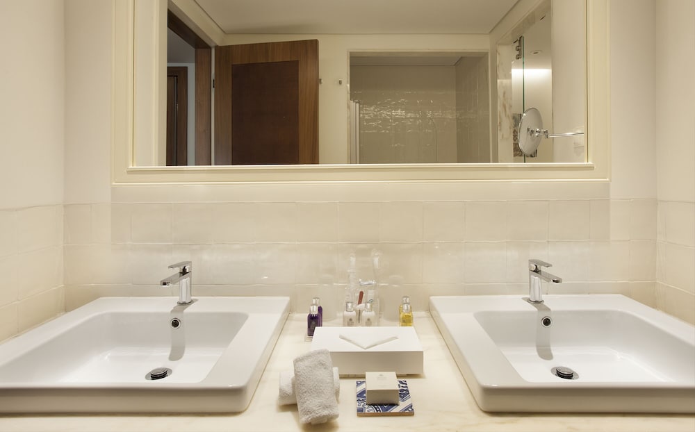 Corpo Santo Lisbon Historical Hotel 62/63