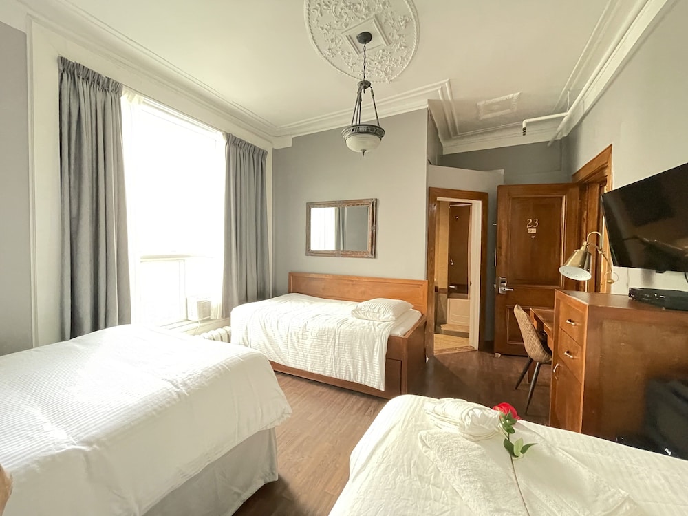 Hotel de Paris 30/48