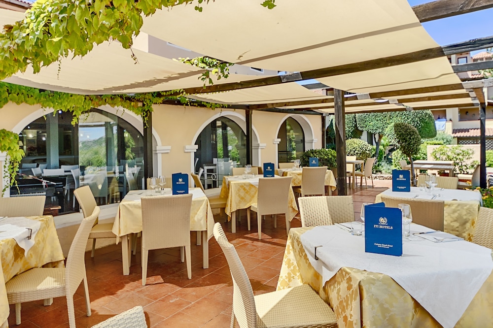 Colonna Beach Hotel 37/50
