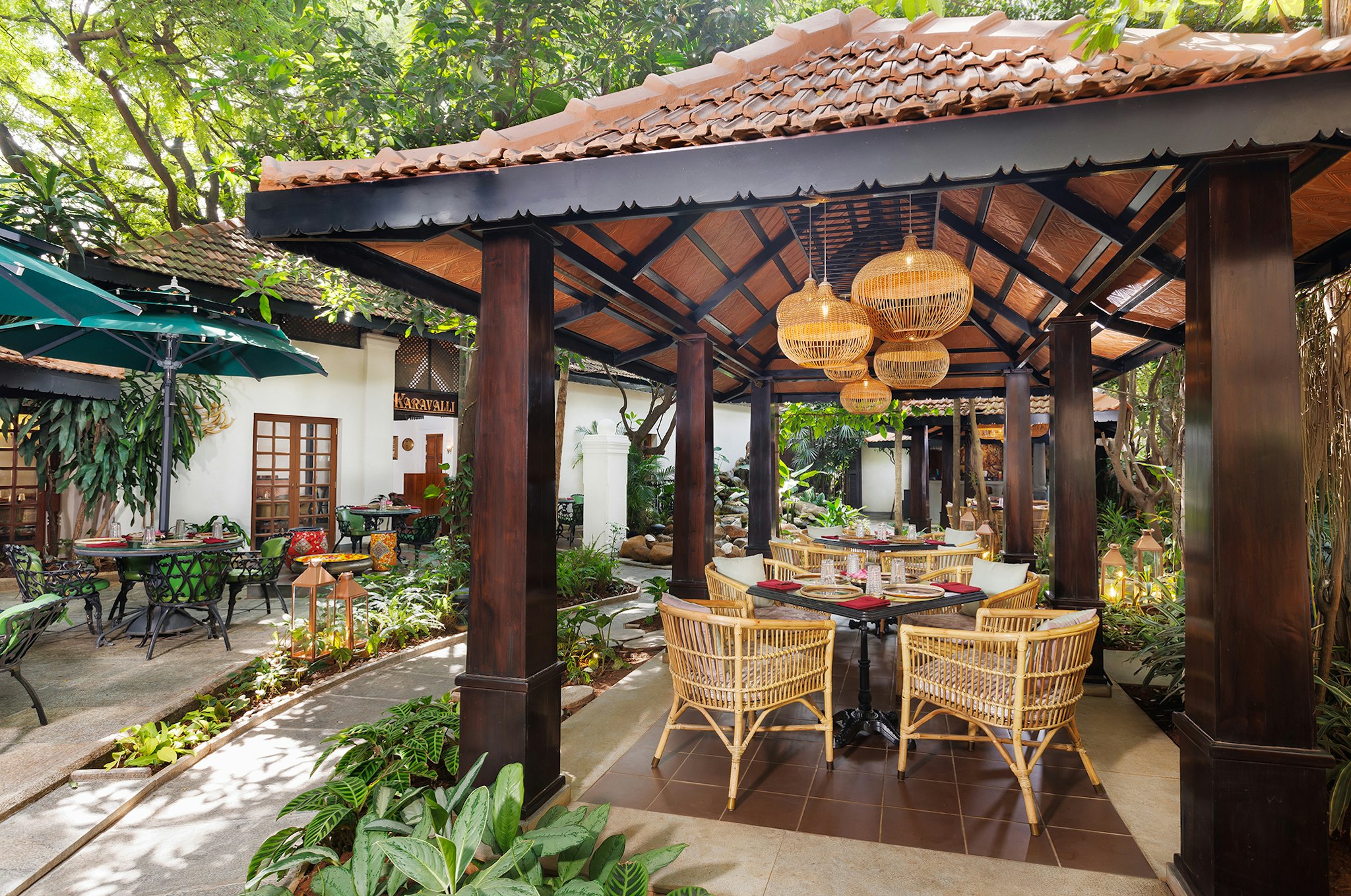Vivanta Bengaluru Residency Road 55/77