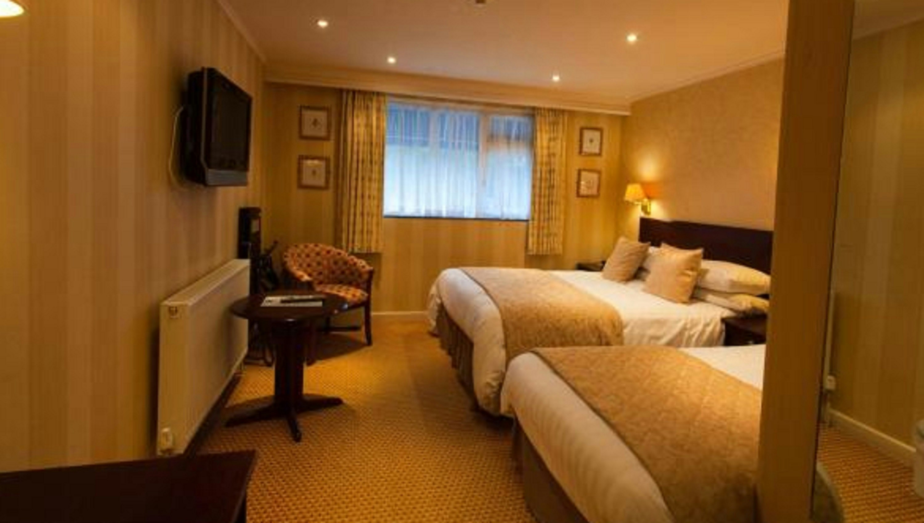 Langstone Cliff Hotel 22/80
