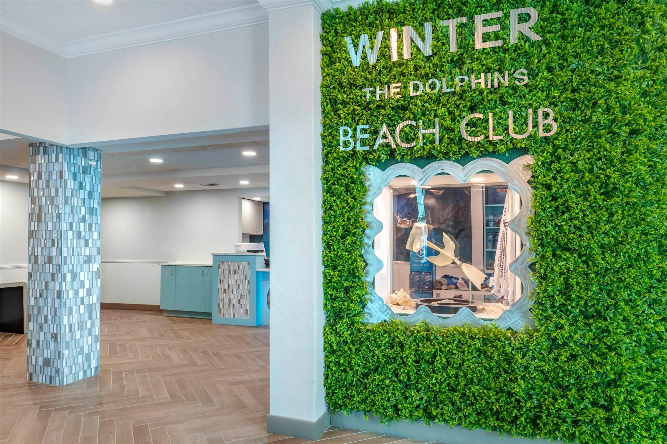 Winter the Dolphins Beach Club, an Ascend Collection Hotel 5/18