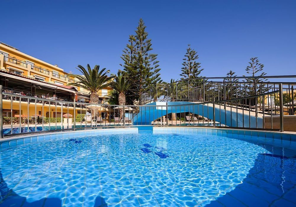 Vantaris Luxury Beach Resort 30/42