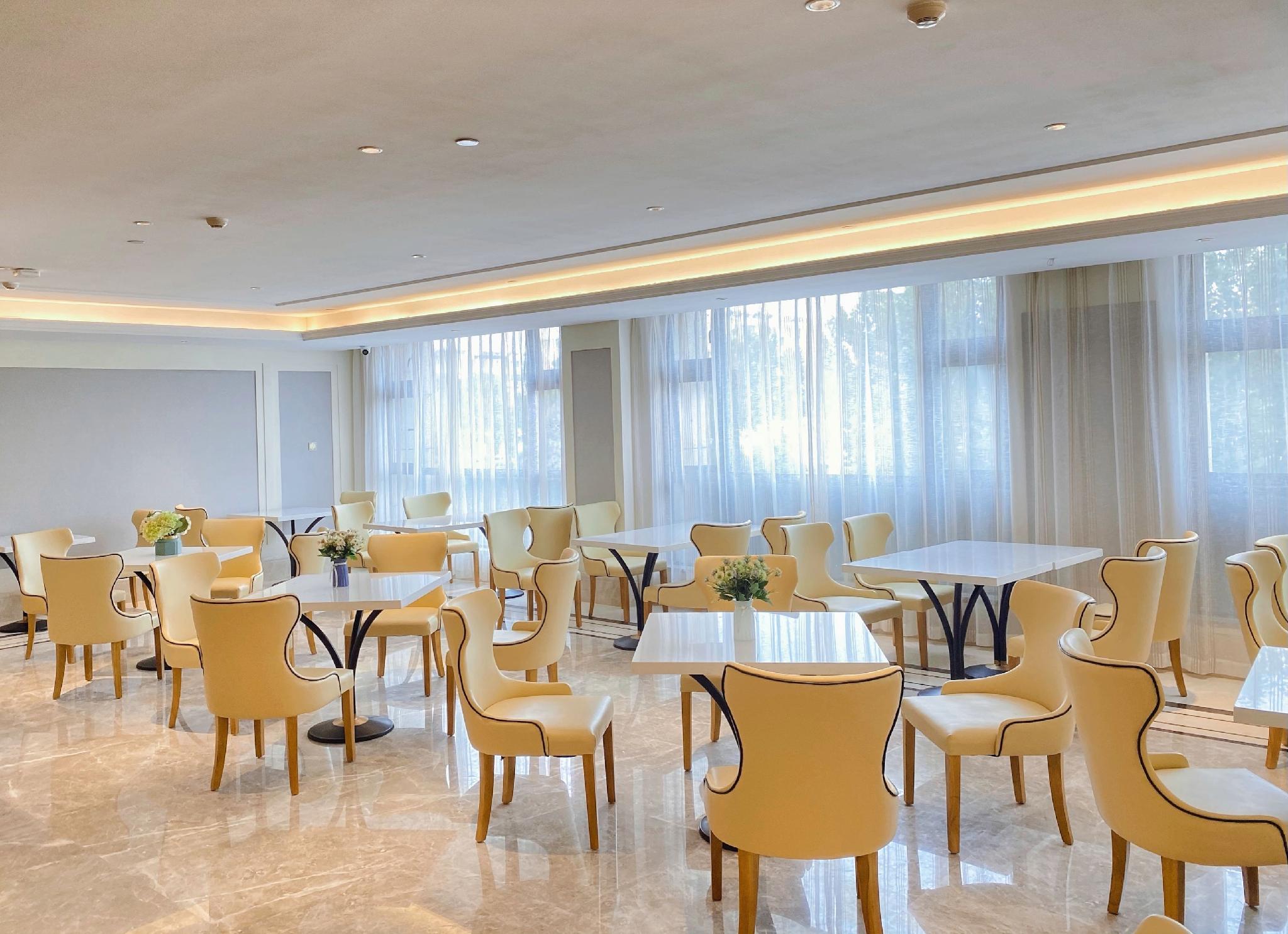 Vienna hotels (Hebi sands international store) 34/36