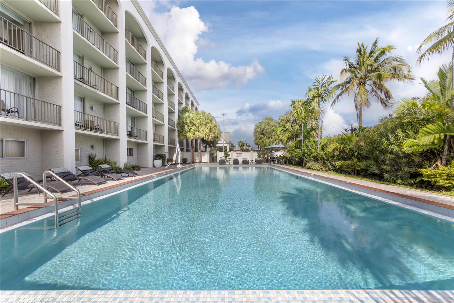 Best Western Plus North Miami Bal Harbour in NORTH MIAMI - FL