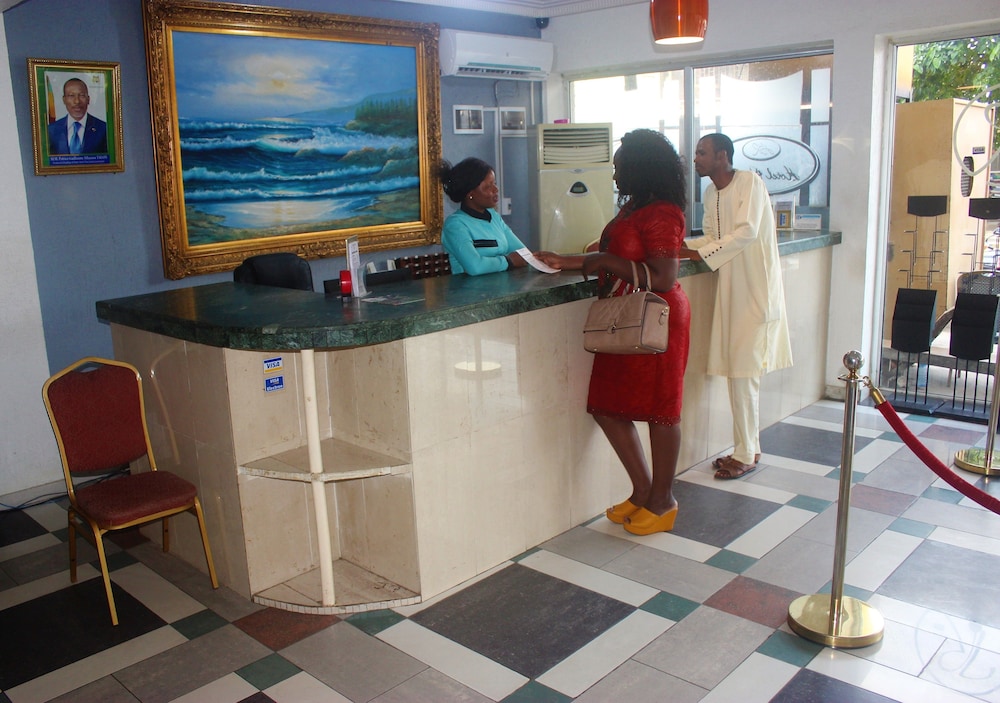 Riviera Hotel Benin 5/42