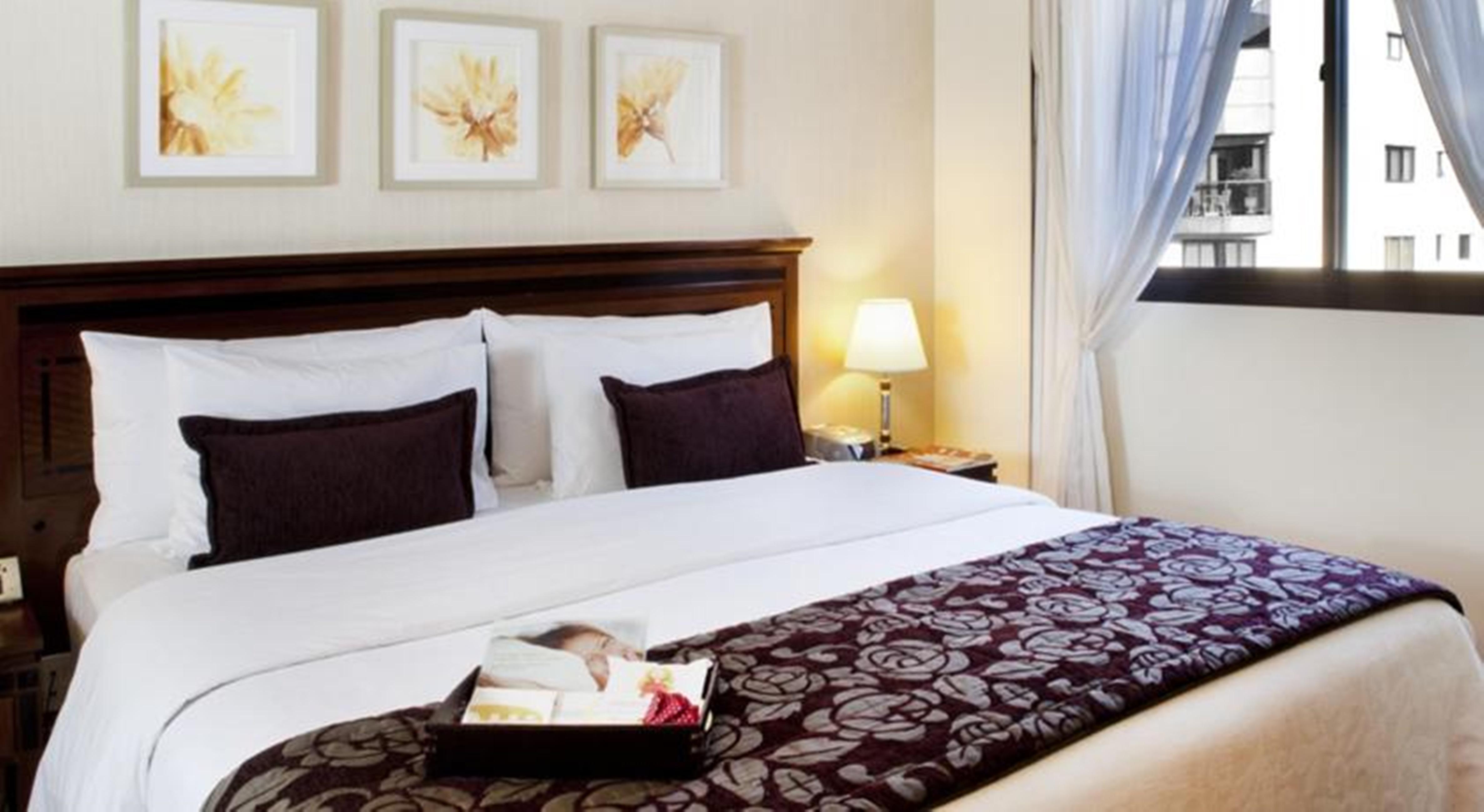 Suite, King Bed