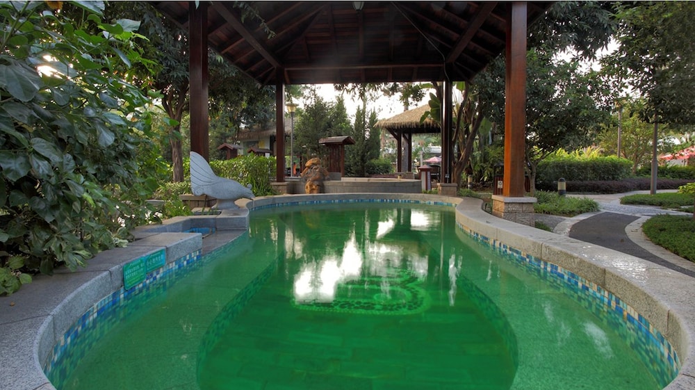 Country Garden Holiday Hot Spring Hotel 37/50