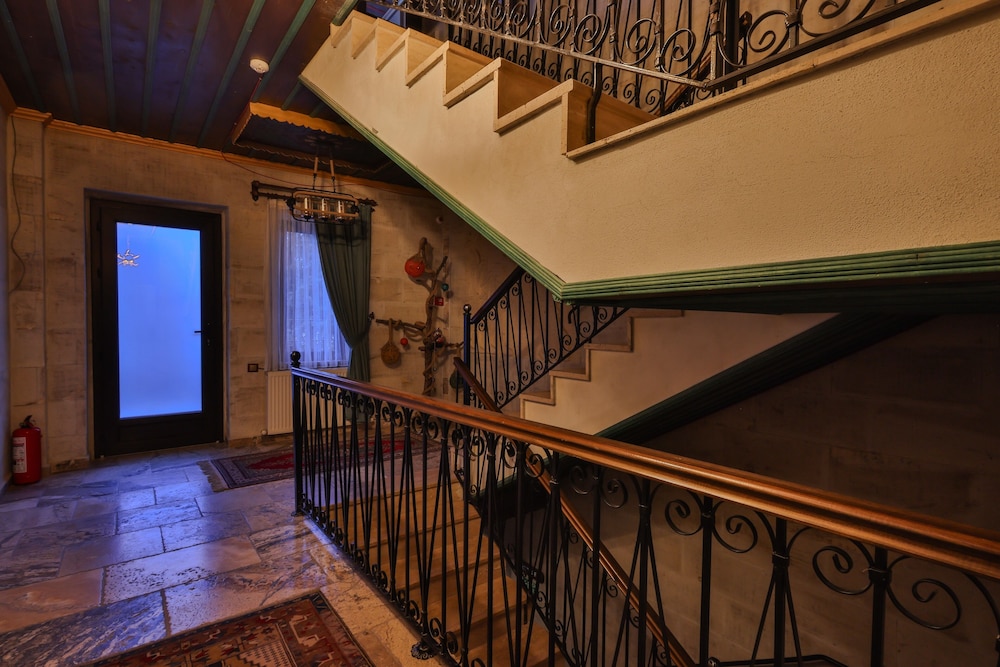 Feel Cappadocia Stone House 25/50