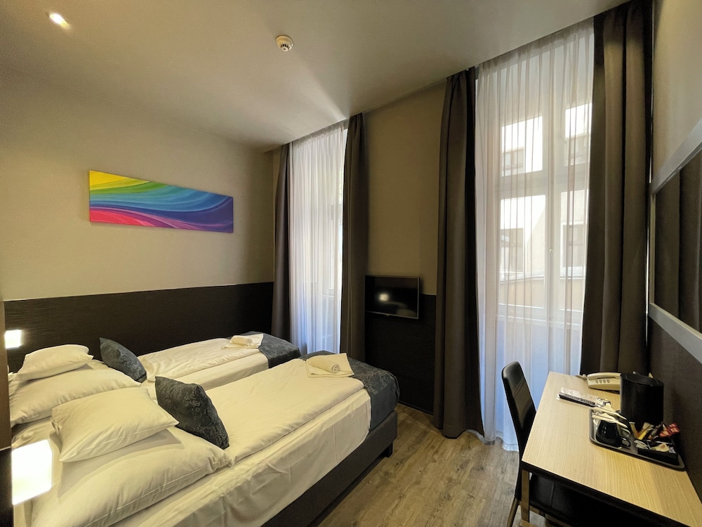 STANDARD, TWIN BEDS