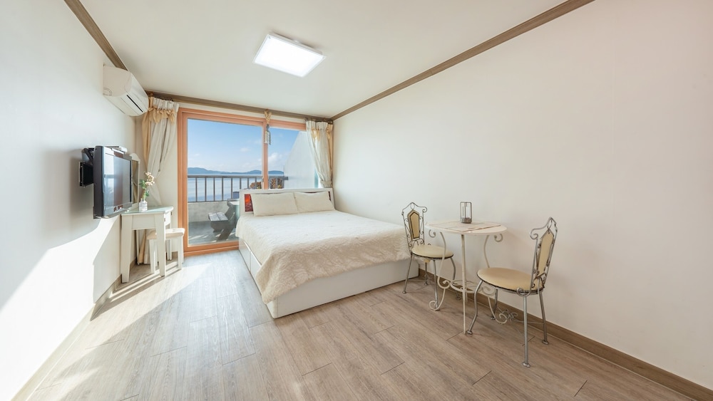 Ganghwa Sol Orum Pension 25/50