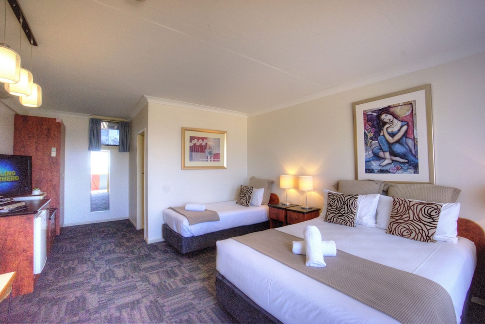 Hotel Sandridge Motel And Lornebeach Apartments 5/58