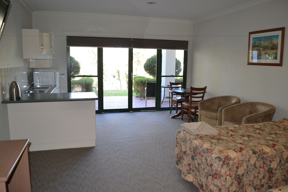 Yarrawonga Mulwala Golf Club Resort 58/86