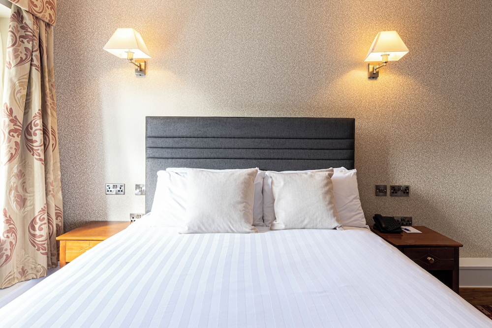 Ballina Manor Hotel 6/50