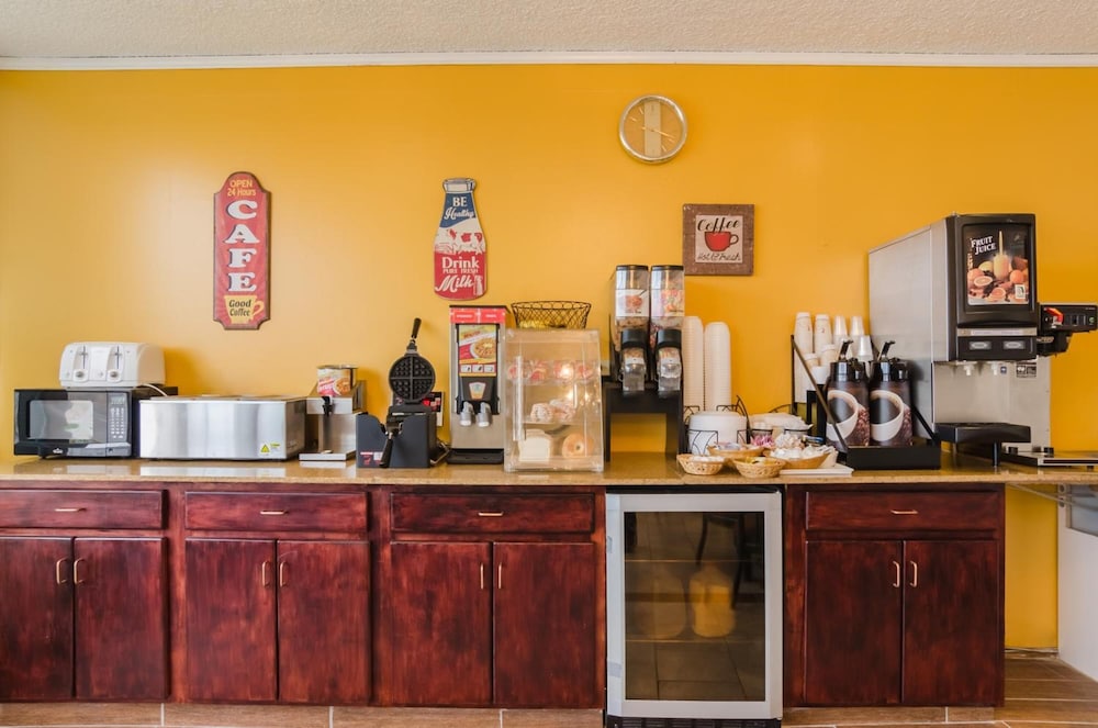Alamo Inn Suites 43/61