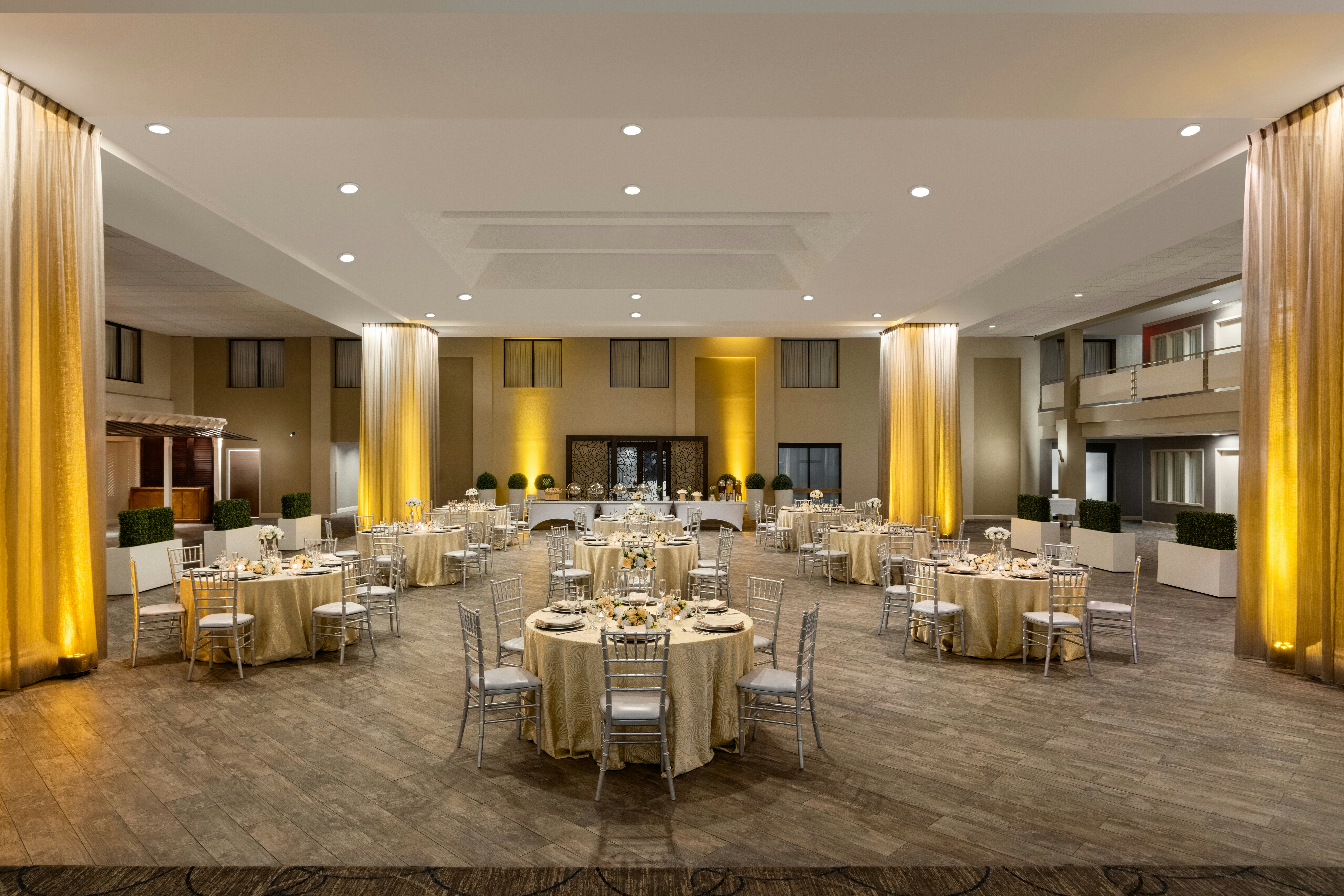 Doubletree By Hilton Hotel Laurel 63/71