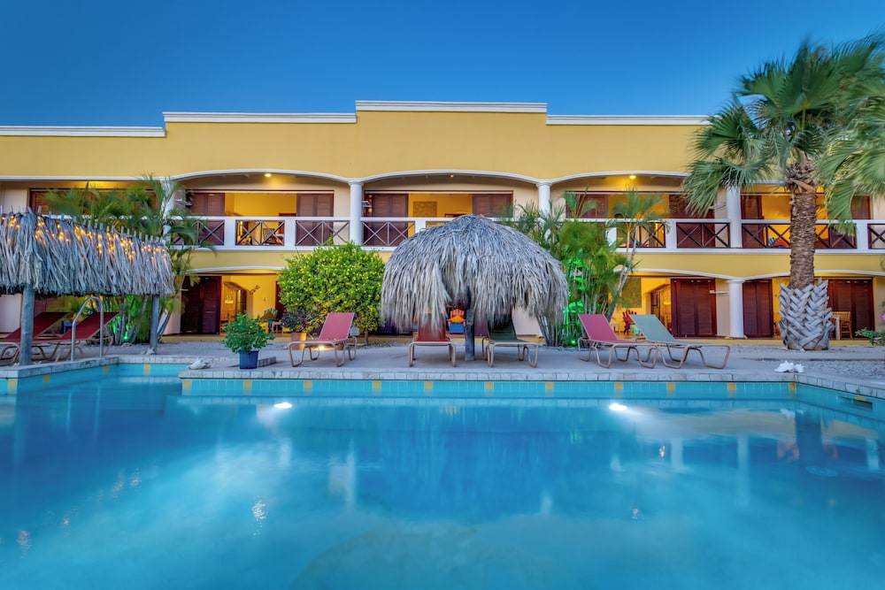 Djambo Apartments - Adults Only 4/48