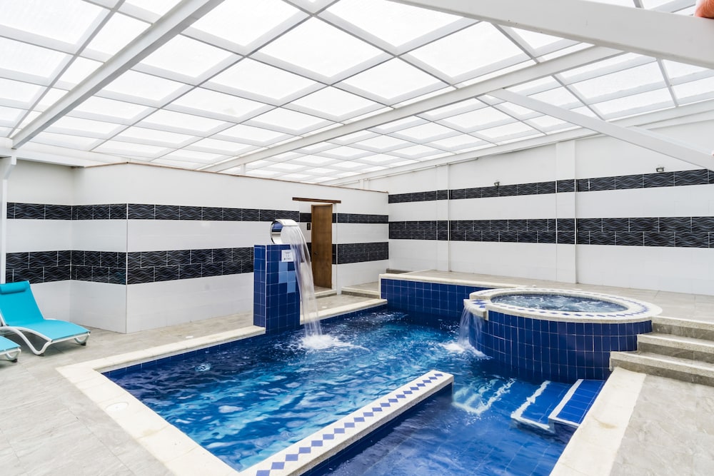 Hotel El Giro 24/50