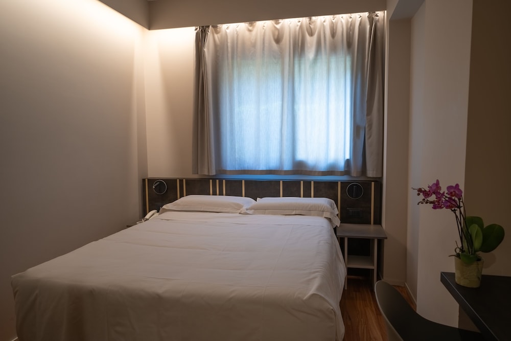 غرفة مفردة، Plaza Hotel Catania 4/11