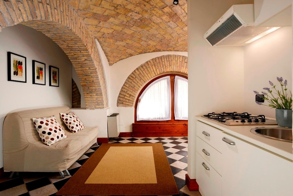 Roma Resort Termini 35/55