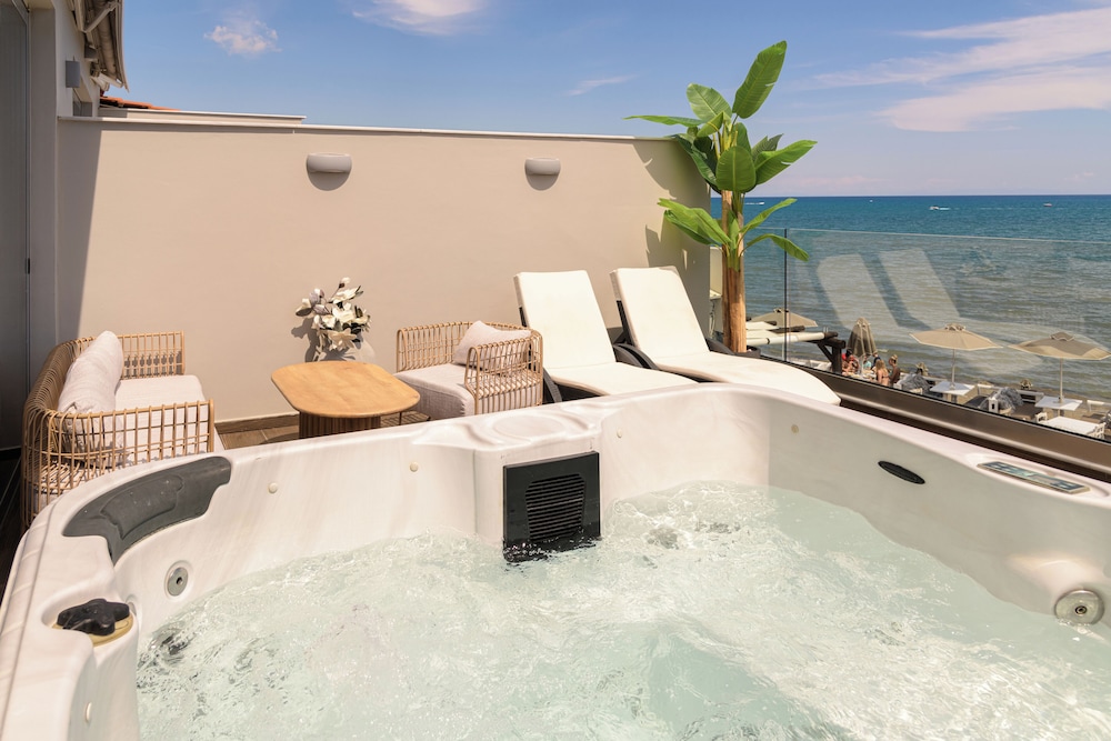Pearl Luxury Living 19/38