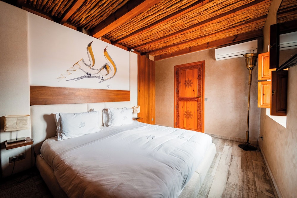 Riad Ysalis 16/50