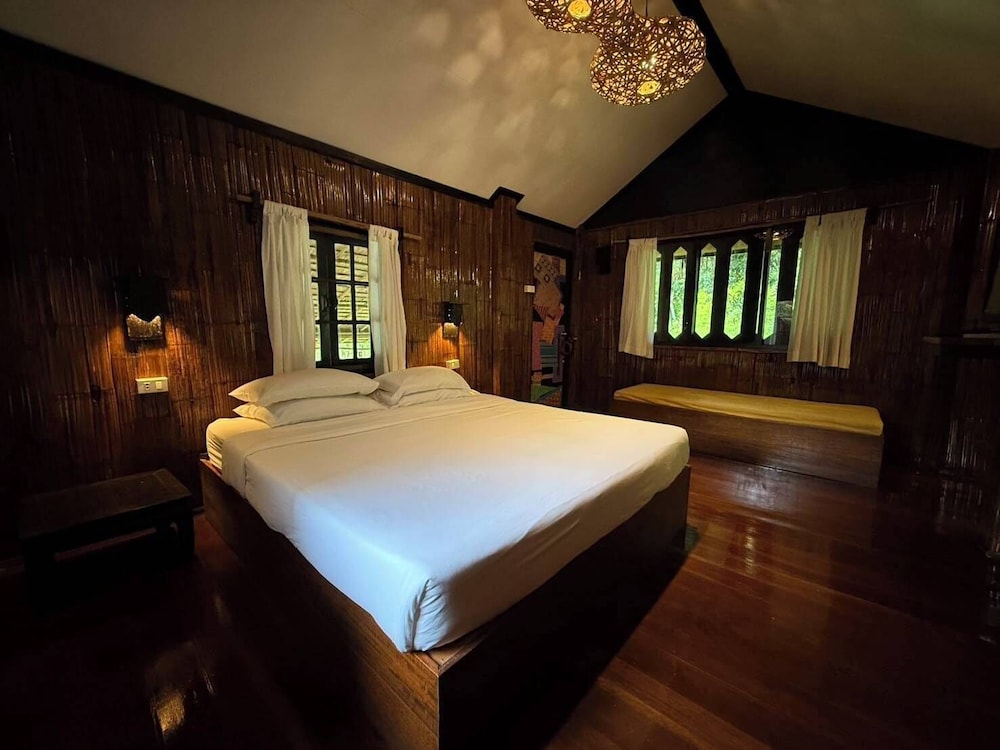 Maesa Valley Garden Resort & Craft Village 33/67