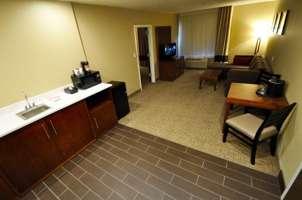 Comfort Inn and Suites Aberdeen Near Apg 5/49